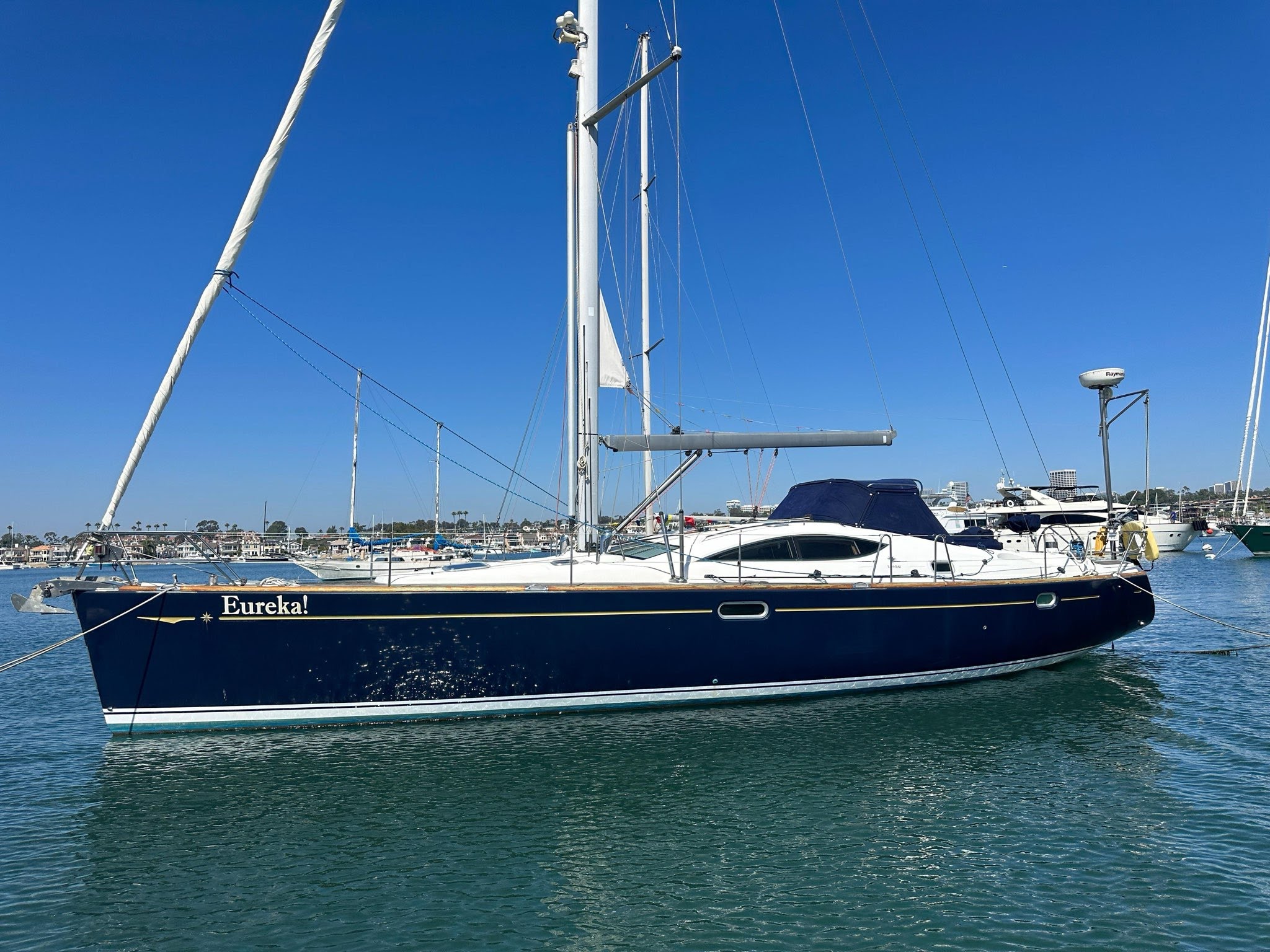 Jeanneau 49DS Sailboat