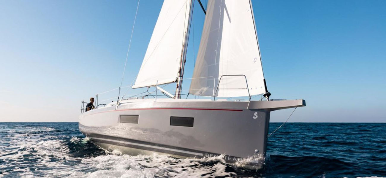 Newport Beach Sailing Charters & Rentals - Lagoon Catamaran 42