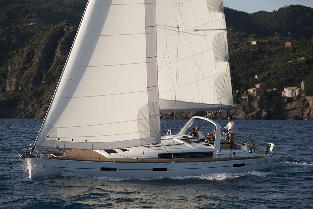 Newport Beach Sailing Charters & Rentals - Lagoon Catamaran 42
